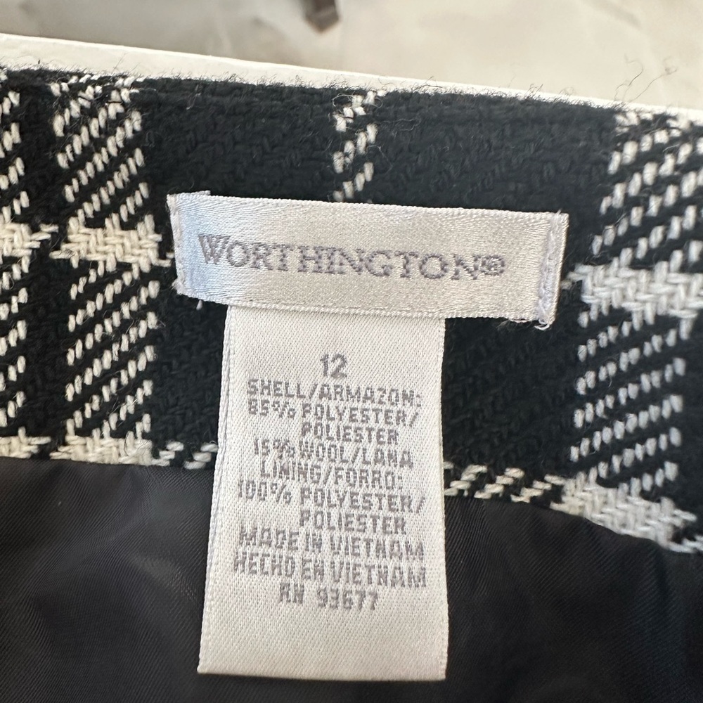 Worthington Black and White Plaid Button Down Light Jacket - Picture 5 of 5
